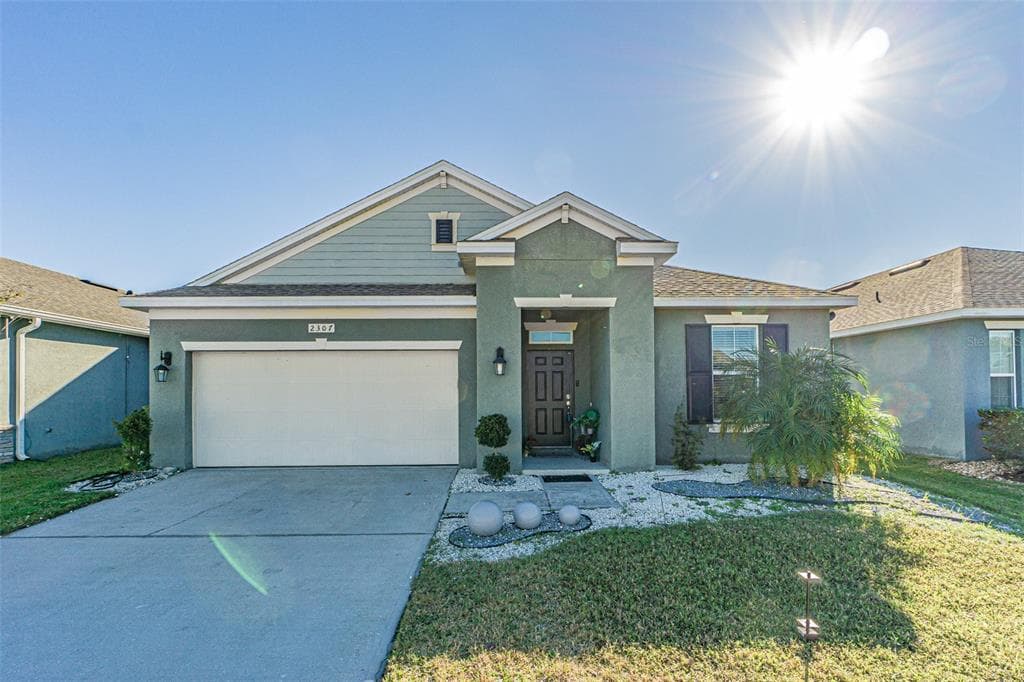 2307 BEACON LANDING CIRCLE ORLANDO, FL 32824