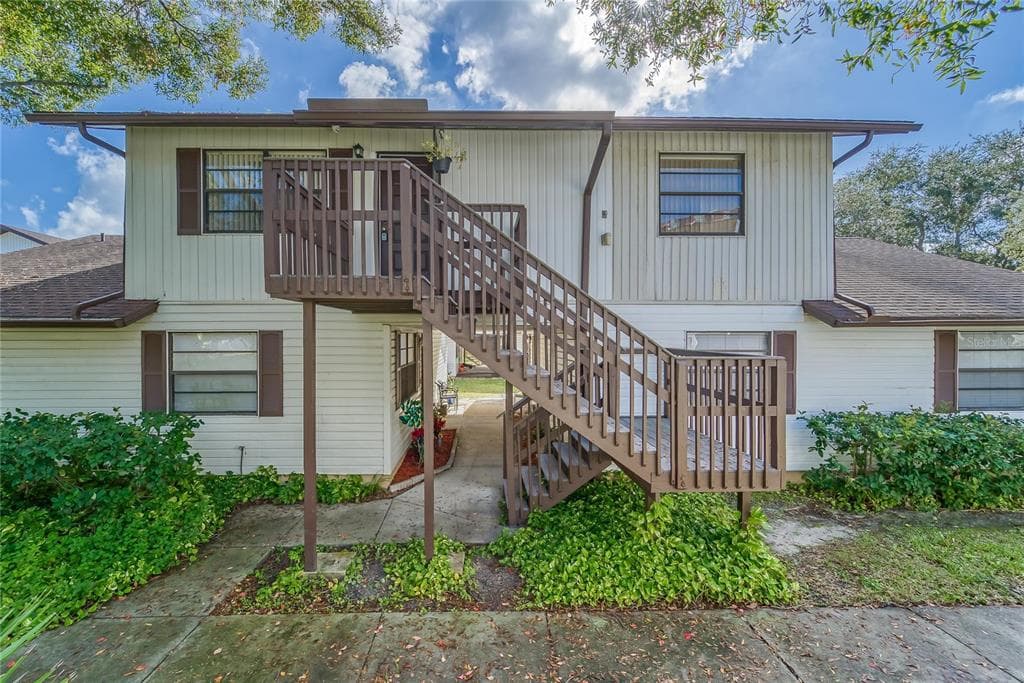 4947 91ST AVENUE N UNIT 27 PINELLAS PARK, FL 33782