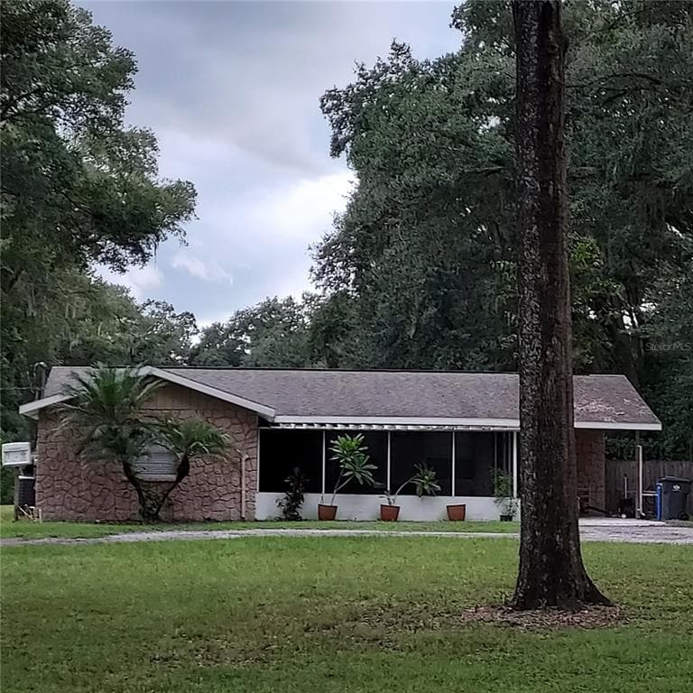 306 SKYWOOD DRIVE VALRICO, FL 33594