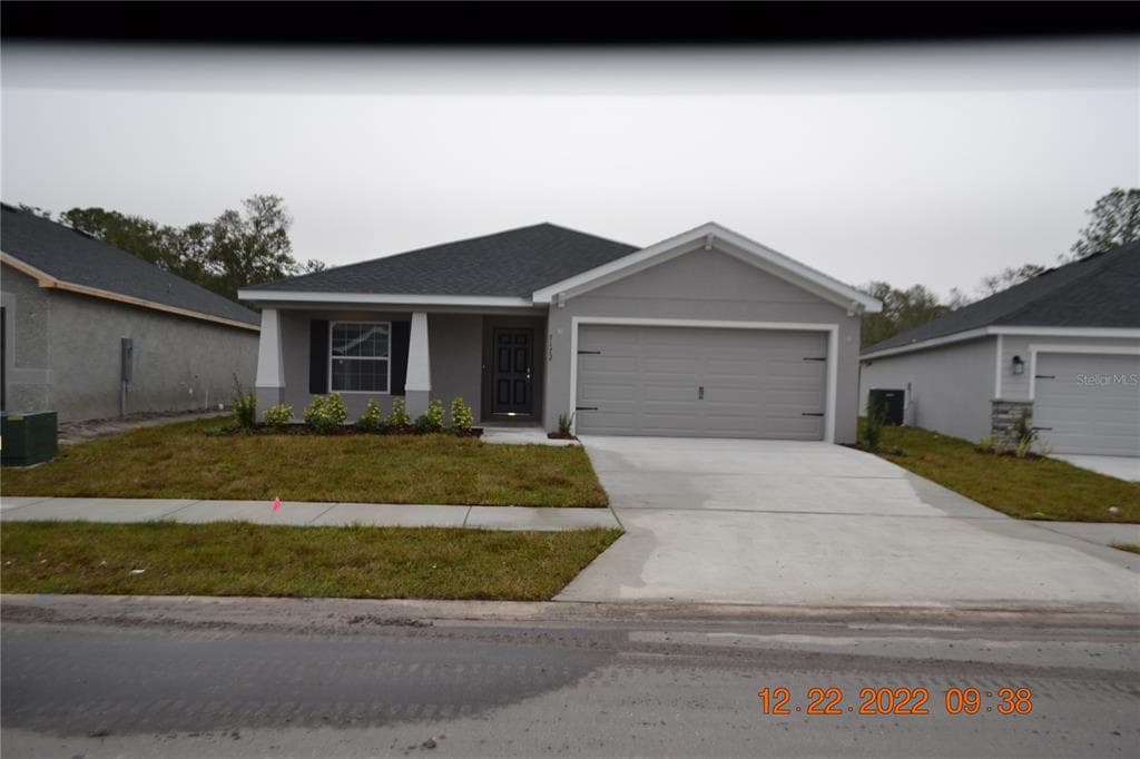 7172 TWISTING PINES LOOP ZEPHYRHILLS, FL 33541