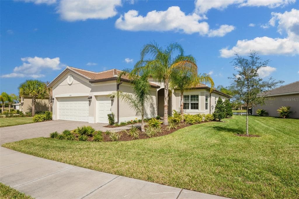 15578 CORONA DEL MAR DRIVE WIMAUMA, FL 33598