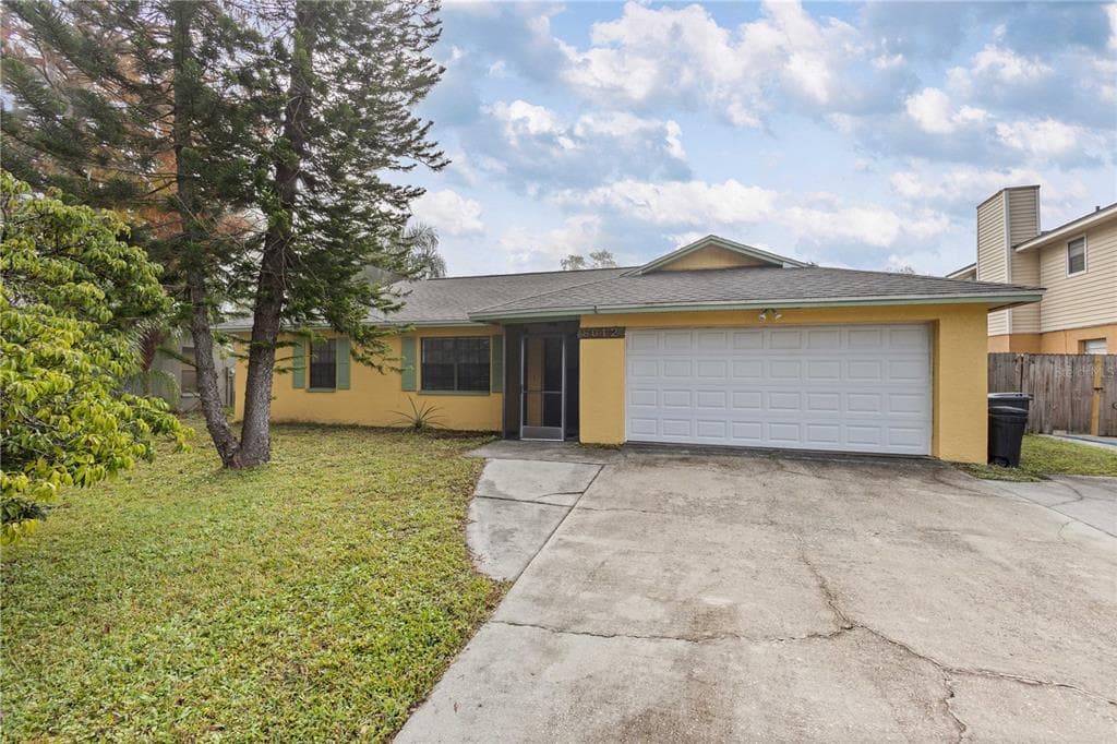 8012 DEERWOOD CIRCLE TAMPA, FL 33610