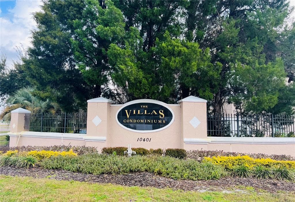 17961 VILLA CREEK DRIVE UNIT 17961 TAMPA, FL 33647