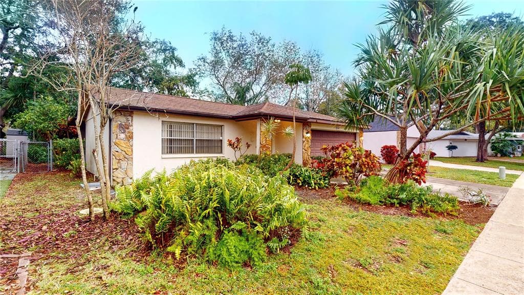 7245 118TH CIRCLE N LARGO, FL 33773