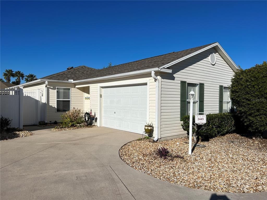 2445 GREENHILL TRAIL THE VILLAGES, FL 32162