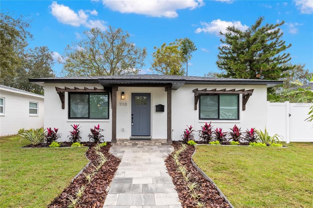 1110 50TH AVENUE N ST PETERSBURG, FL 33703