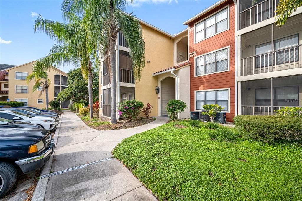 11901 4TH STREET N UNIT 11305 ST PETERSBURG, FL 33716