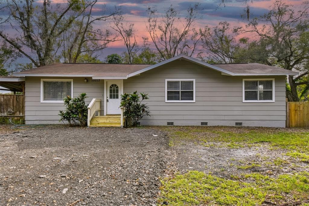 10017 E WILDER AVENUE TAMPA, FL 33610