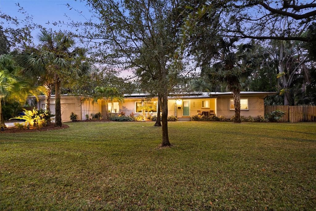 4819 JUANITA WAY S ST PETERSBURG, FL 33705