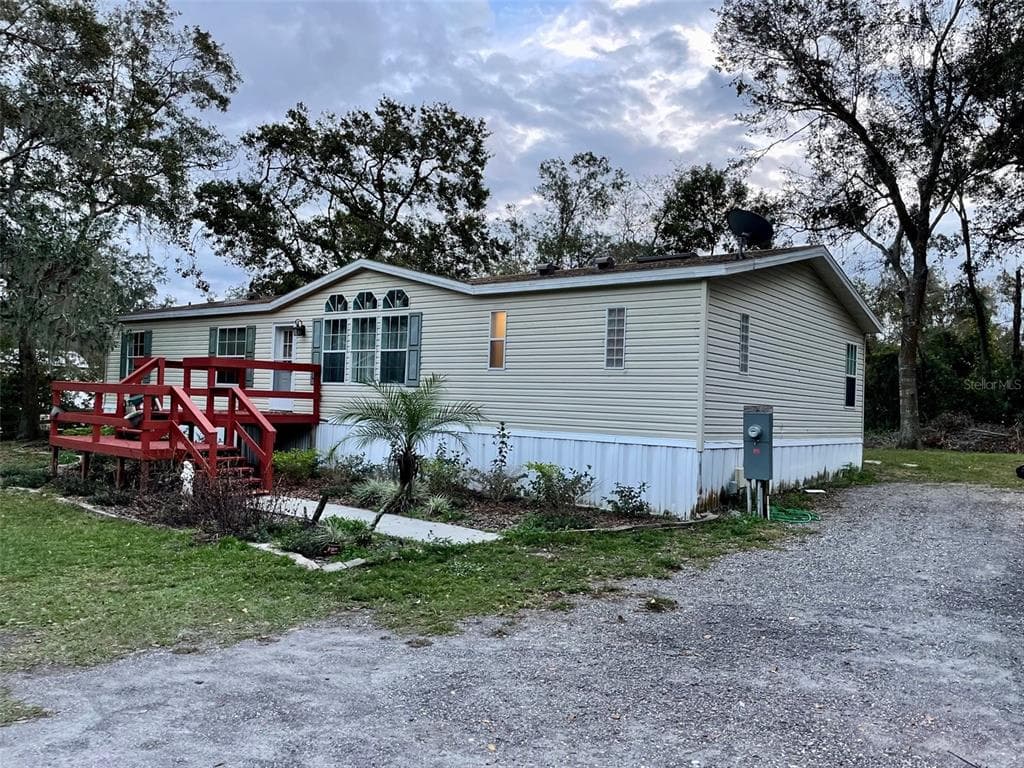 3533 OVERSTREET LANE