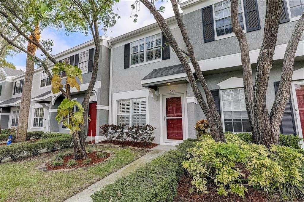 372 COUNTRYSIDE KEY BOULEVARD OLDSMAR, FL 34677