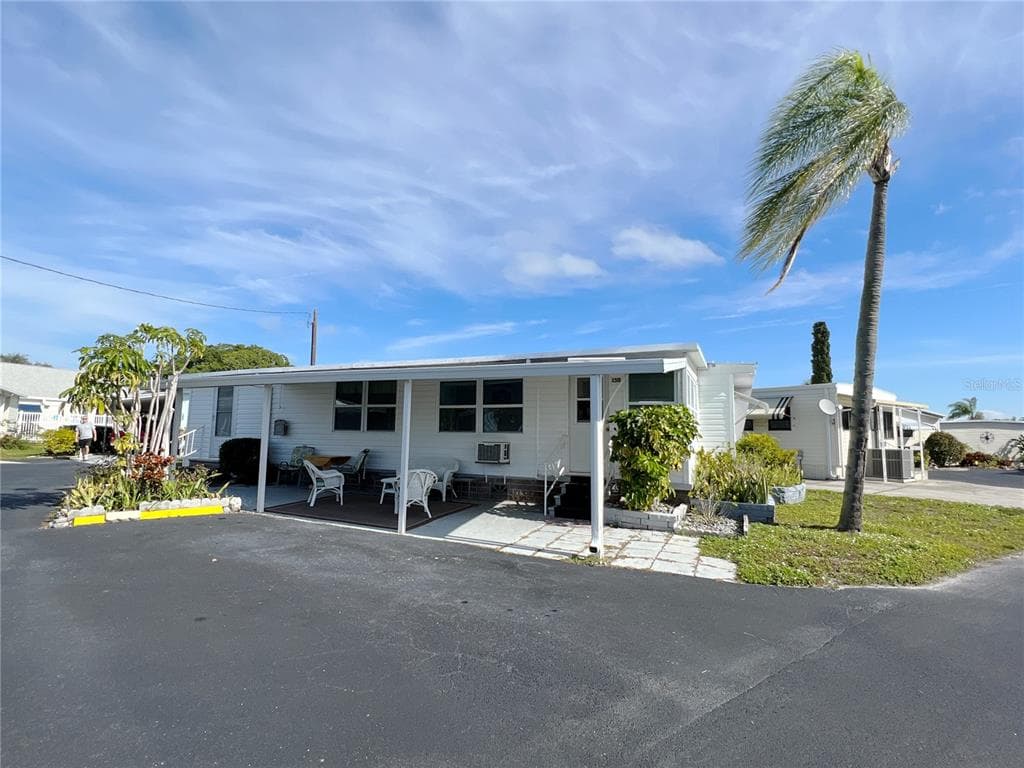 150 AMERICANA COURT NE UNIT 227 ST PETERSBURG, FL 33702