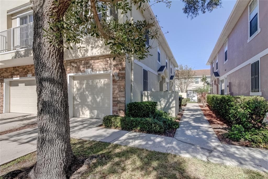 545 52ND AVENUE N ST PETERSBURG, FL 33703