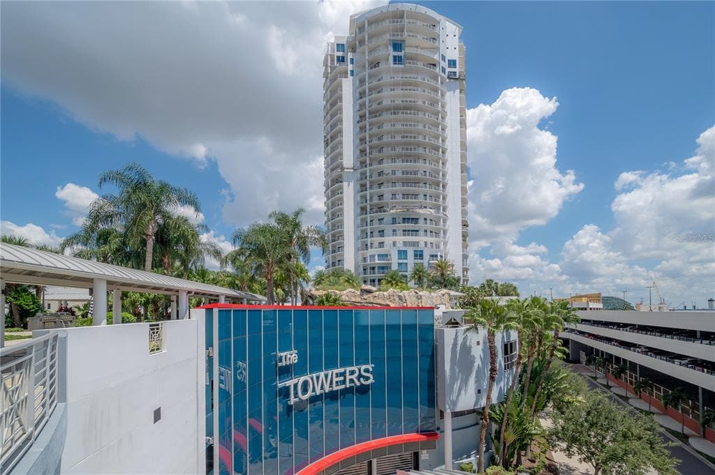 1209 E CUMBERLAND AVENUE UNIT 706 TAMPA, FL 33602