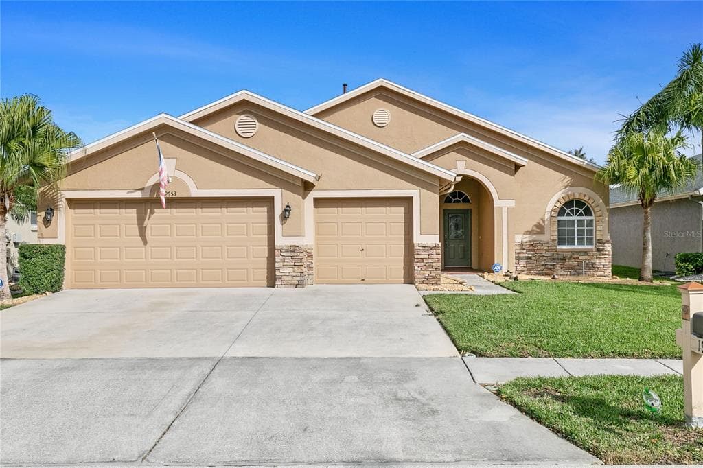19653 BERGENFELD DR LAND O LAKES, FL 34638