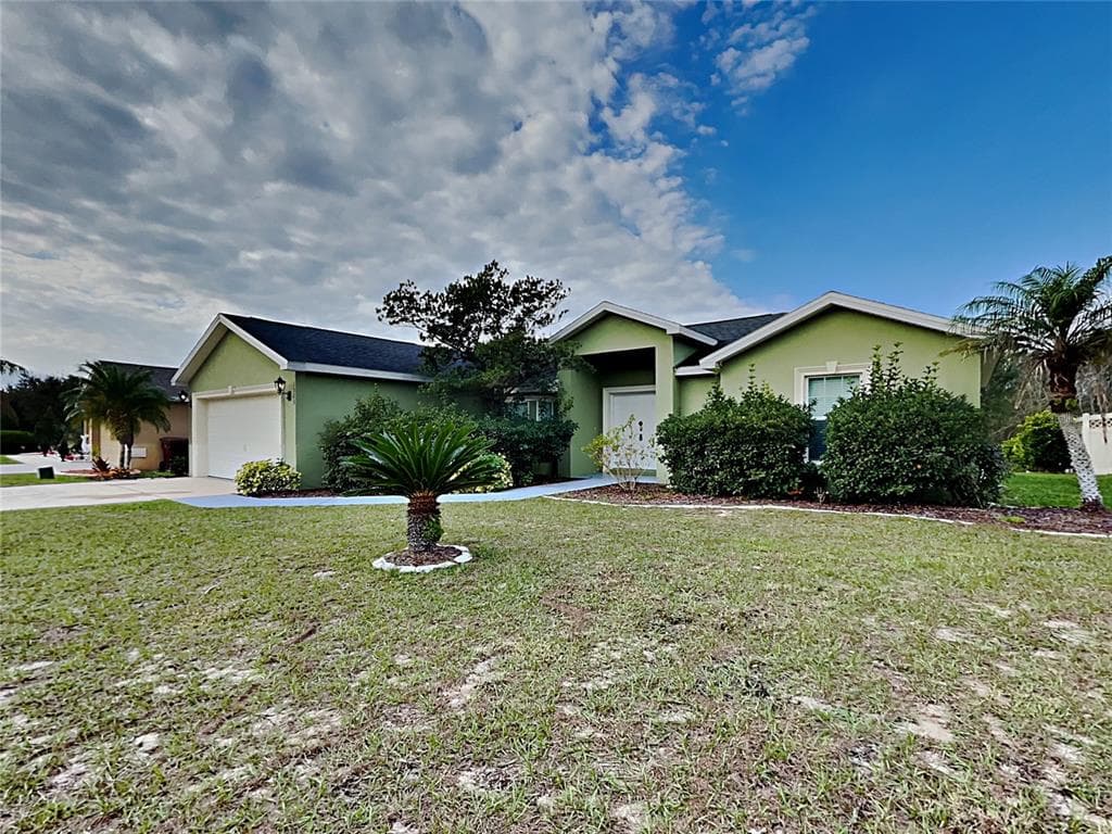 1523 MERRIMACK PARKWAY DAVENPORT, FL 33837