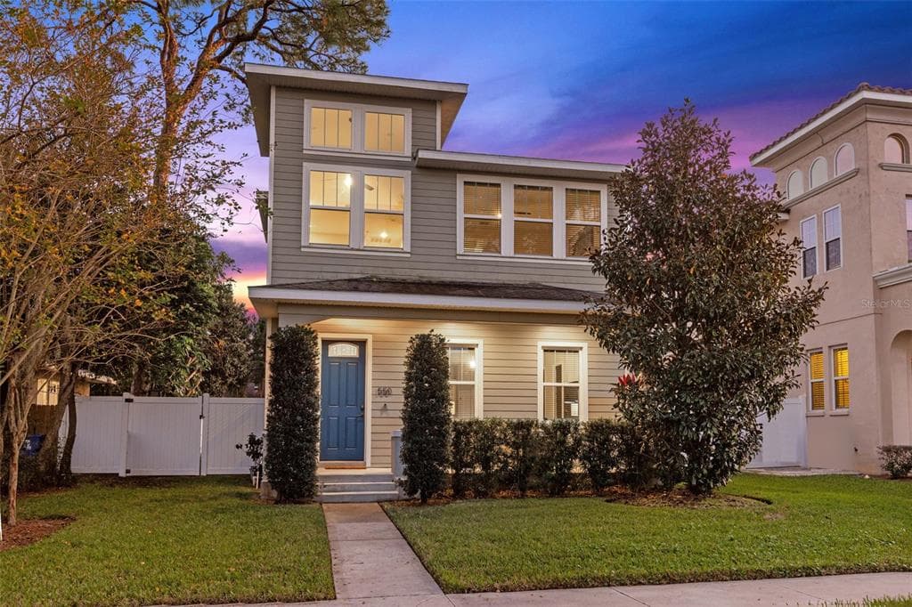 550 33RD AVENUE N ST PETERSBURG, FL 33704