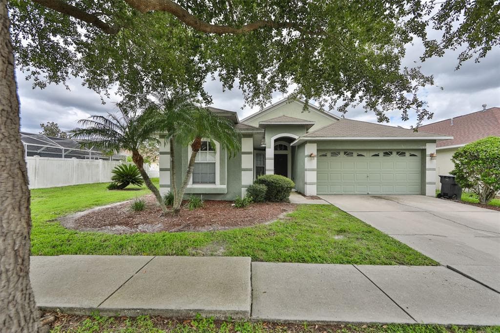12815 STANDBRIDGE DRIVE RIVERVIEW, FL 33579