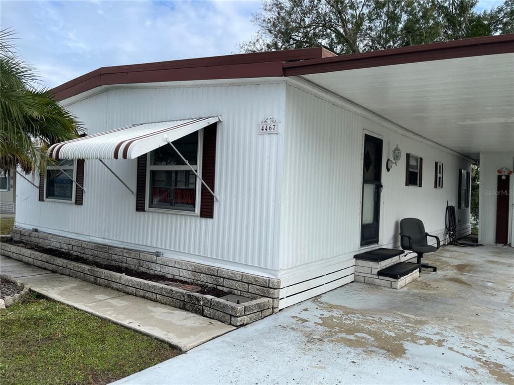 4467 TUCKER SQUARE NEW PORT RICHEY, FL 34652