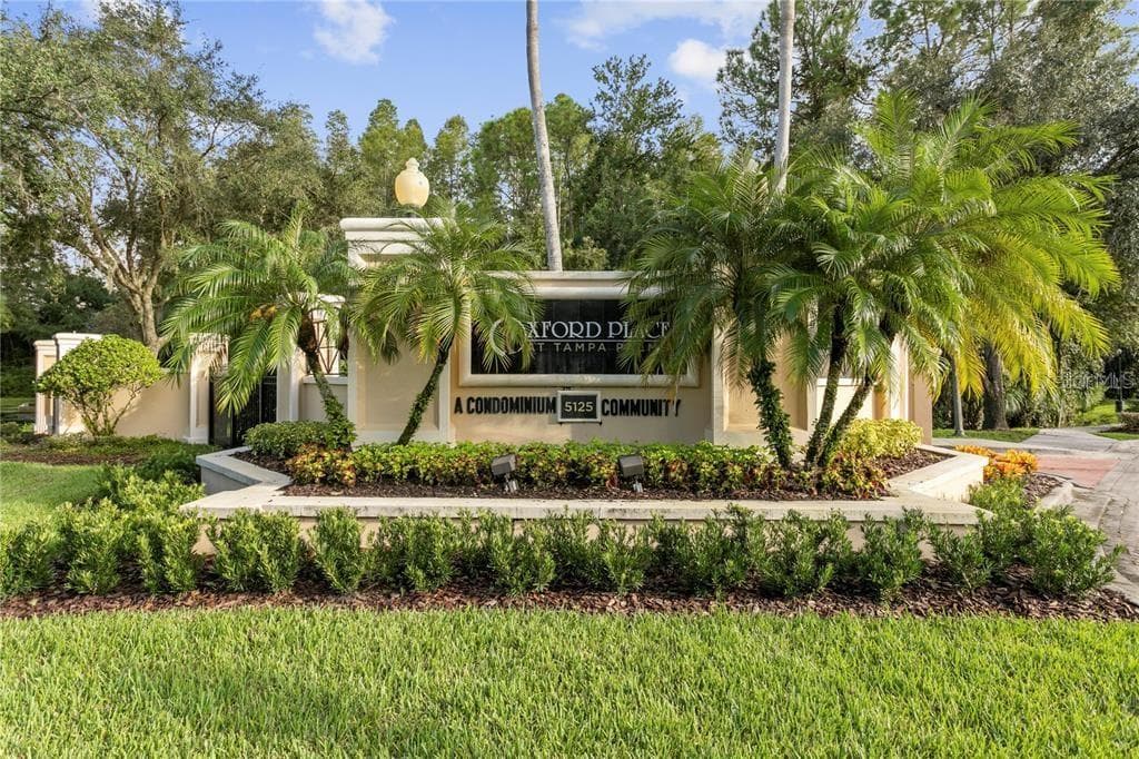 5125 PALM SPRINGS BOULEVARD UNIT 8204 TAMPA, FL 33647