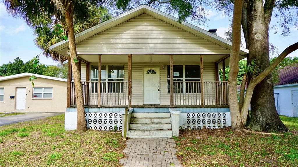 2441 17TH AVENUE N ST PETERSBURG, FL 33713