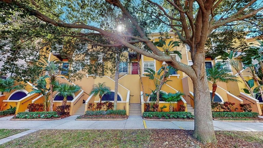 200 4TH AVENUE S UNIT 141