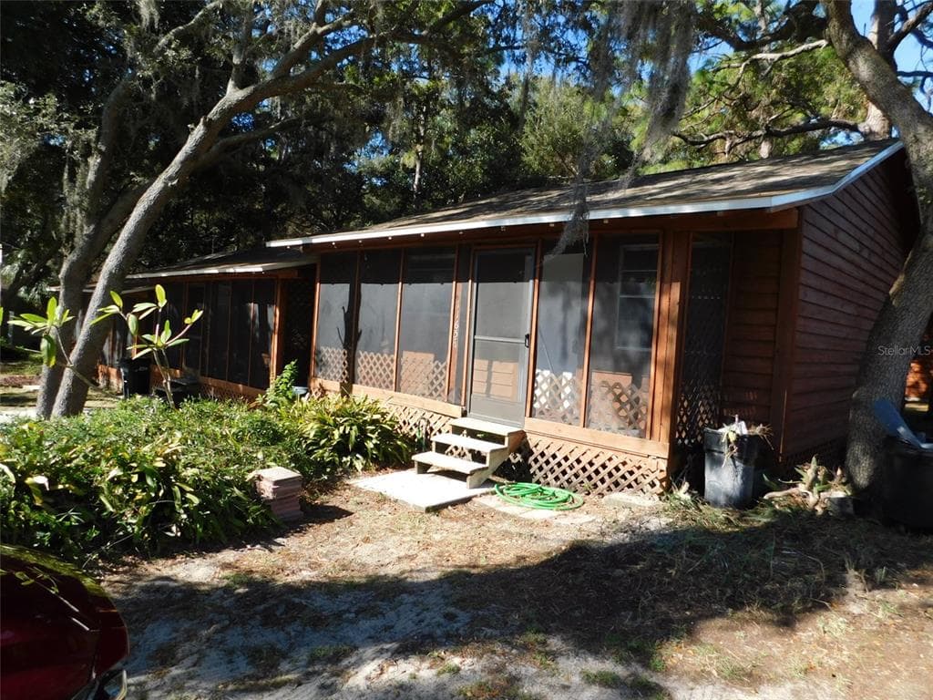 1165 E SPRUCE STREET UNIT C TARPON SPRINGS, FL 34689