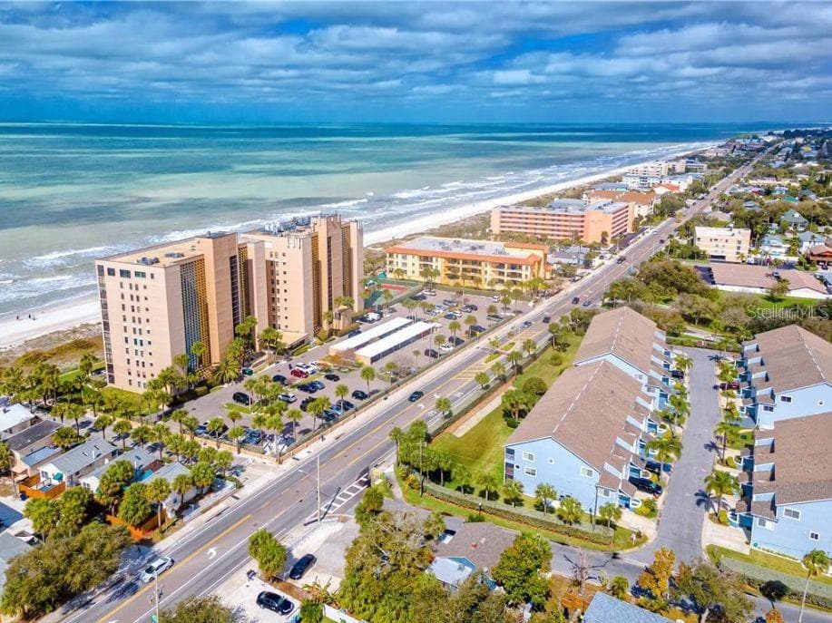 900 GULF BOULEVARD UNIT 907 (Furnished) INDIAN ROCKS BEACH, FL 33785
