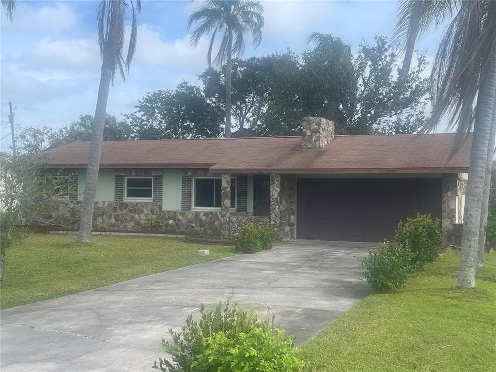 1895 W ALLENDALE DRIVE CLEARWATER, FL 33760