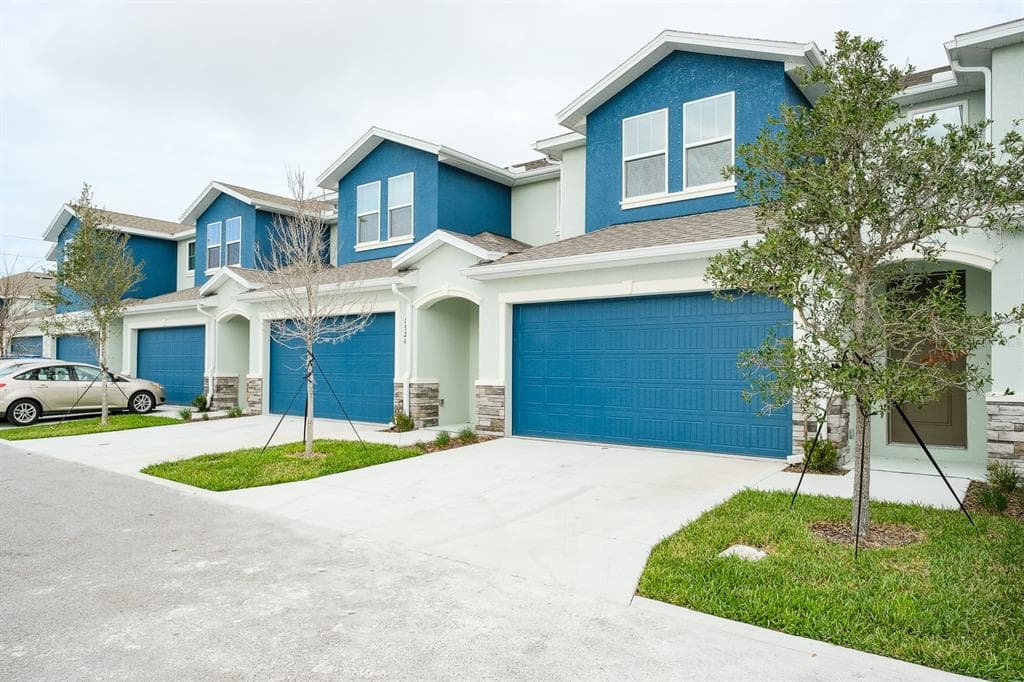 1528 BLUE SEA COURT CLEARWATER, FL 33756