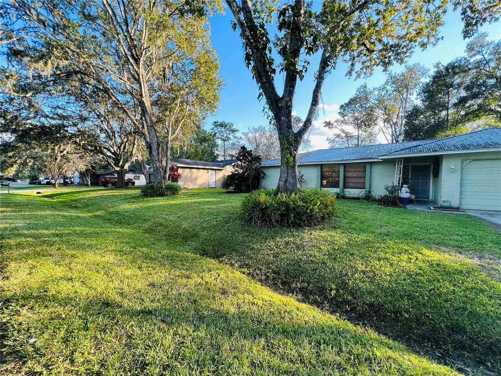 23850 FOREST VIEW DRIVE LAND O LAKES, FL 34639