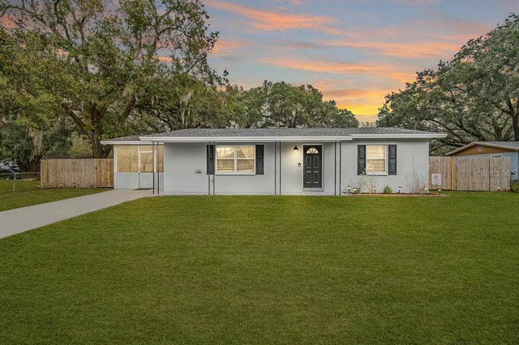3010 LAUREL LANE PLANT CITY, FL 33566