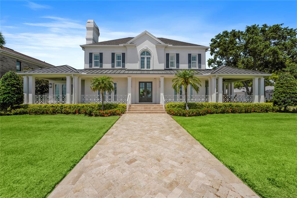 3801 BAYSHORE BOULEVARD TAMPA, FL 33611