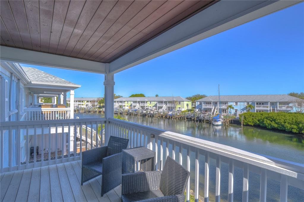 5190 SALMON DRIVE SE UNIT C ST PETERSBURG, FL 33705