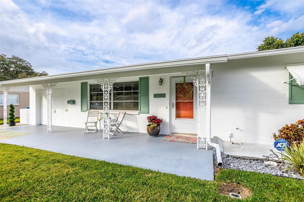 4583 34TH AVENUE N ST PETERSBURG, FL 33713