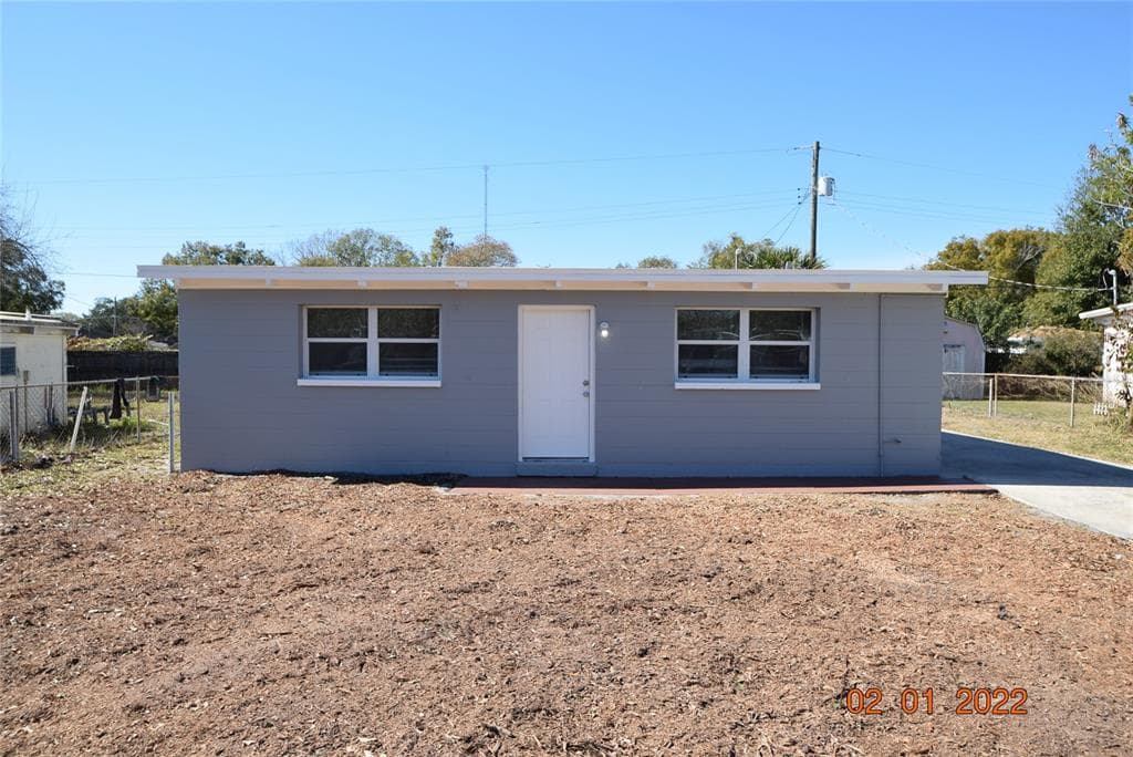 3205 CLIFFORD SAMPLE DRIVE TAMPA, FL 33619