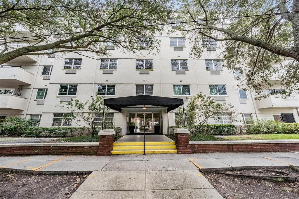 406 W AZEELE STREET UNIT 107 TAMPA, FL 33606