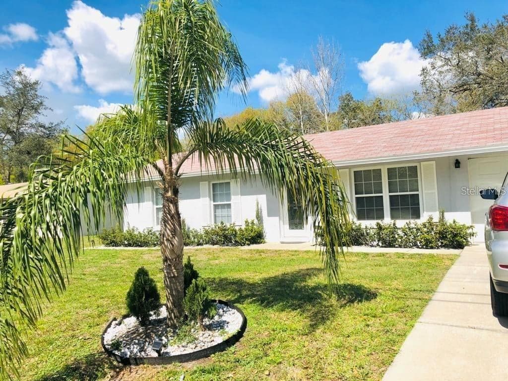 1619 PALMETTO AVENUE DELAND, FL 32724
