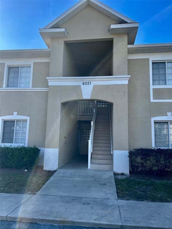 6021 PORTSDALE PLACE UNIT 201 RIVERVIEW, FL 33578