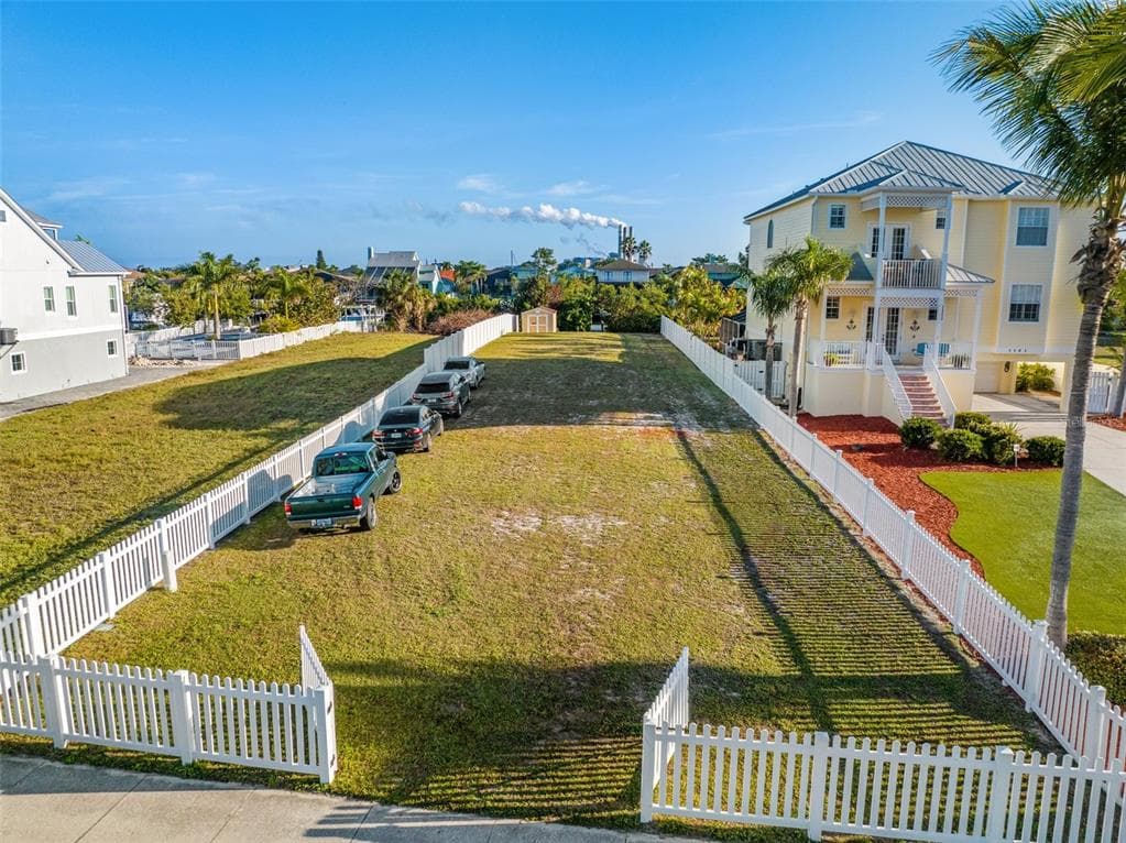 1103 APOLLO BEACH BOULEVARD APOLLO BEACH, FL 33572