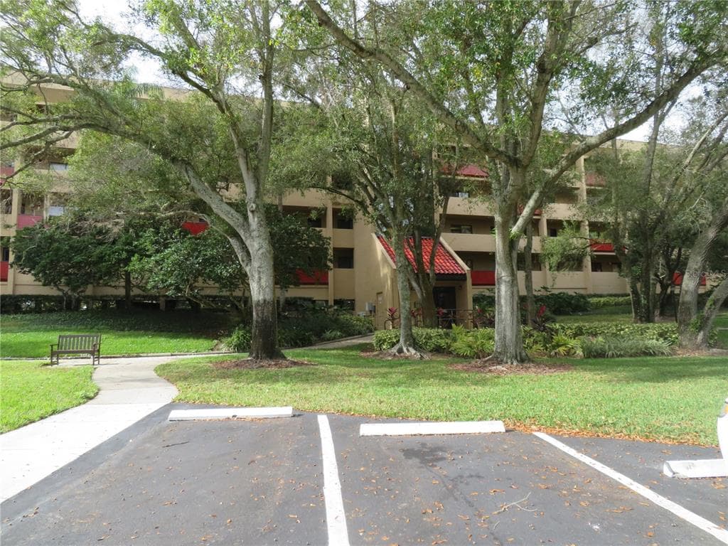 3078 EASTLAND BOULEVARD UNIT 304 CLEARWATER, FL 33761