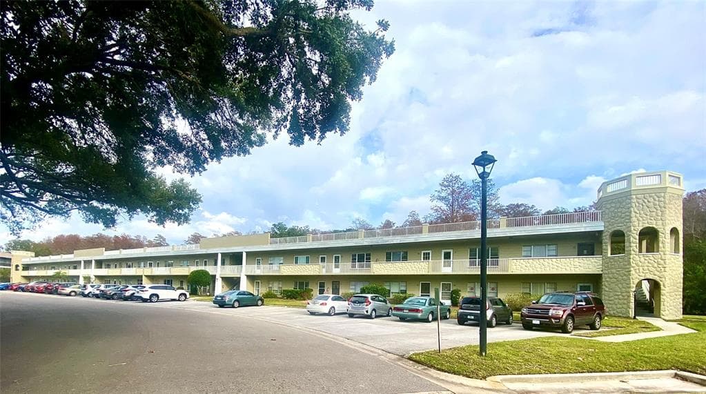 2391 SUMATRAN WAY UNIT 61 CLEARWATER, FL 33763