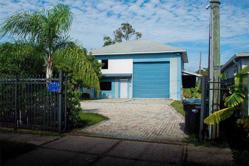 1523 W GRACE STREET TAMPA, FL 33607