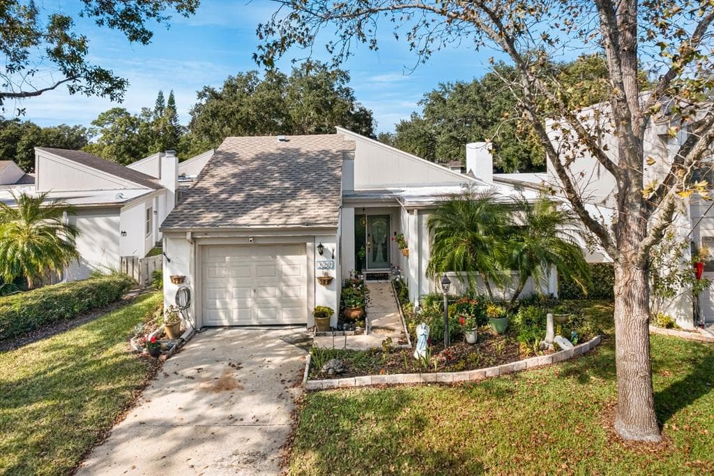 320 S WOODLANDS DRIVE OLDSMAR, FL 34677