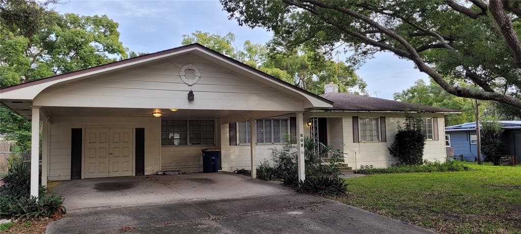 809 WOODSIDE AVENUE CLEARWATER, FL 33756