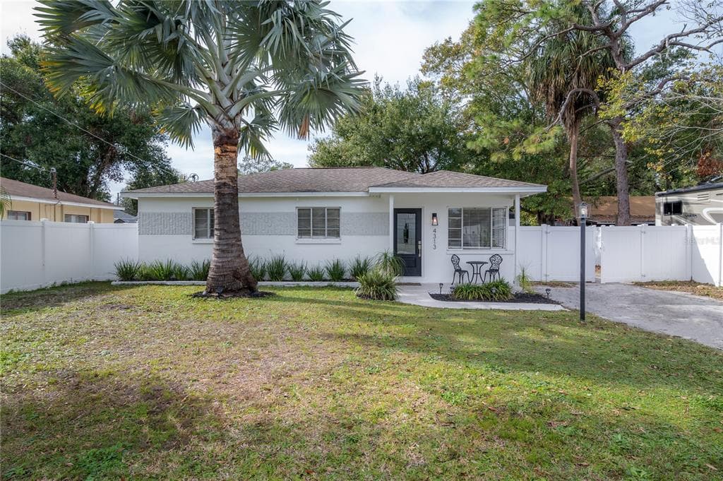 4313 S GRADY AVENUE TAMPA, FL 33611