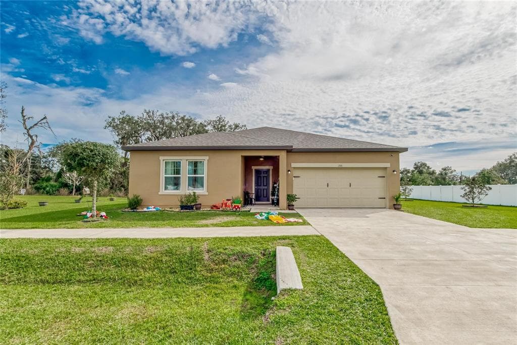 733 GARDEN OAKS SQUARE SEFFNER, FL 33584