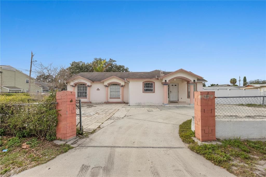 5102 N MACDILL AVENUE TAMPA, FL 33614