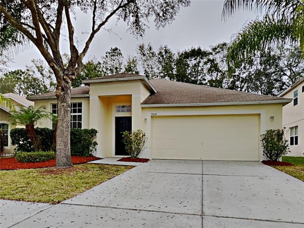 35045 MEADOW REACH DRIVE ZEPHYRHILLS, FL 33541