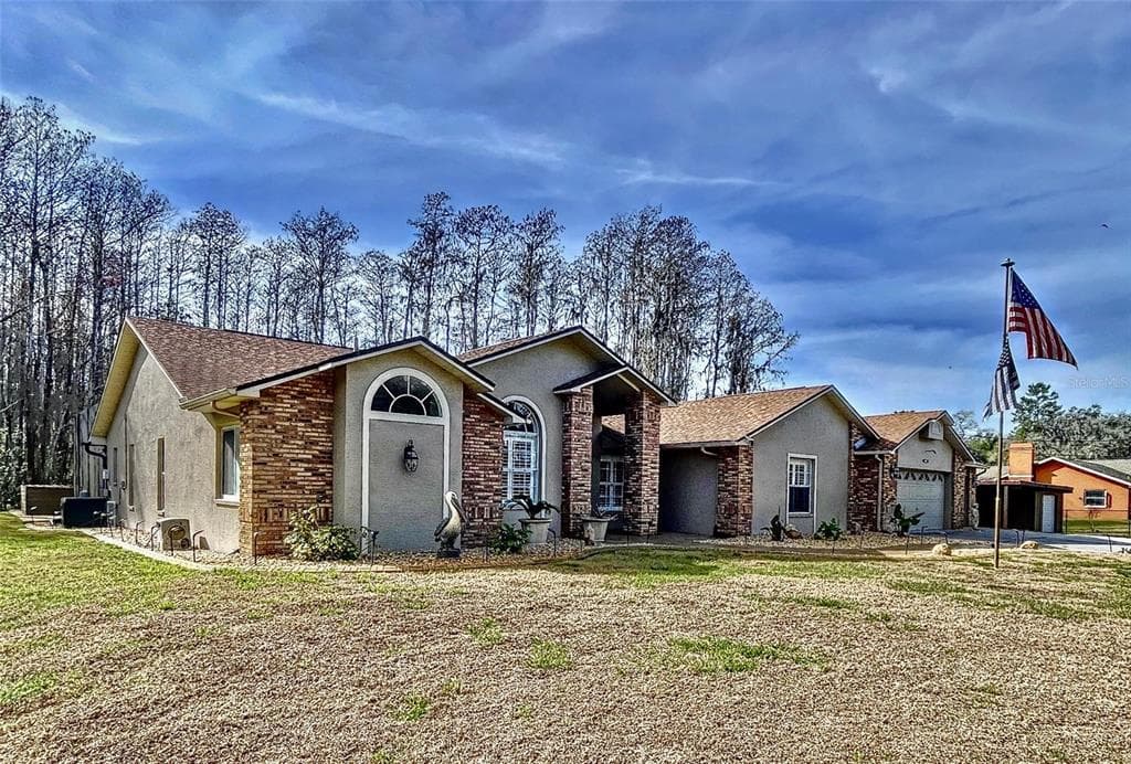 10060 CHIP LANE NEW PORT RICHEY, FL 34654